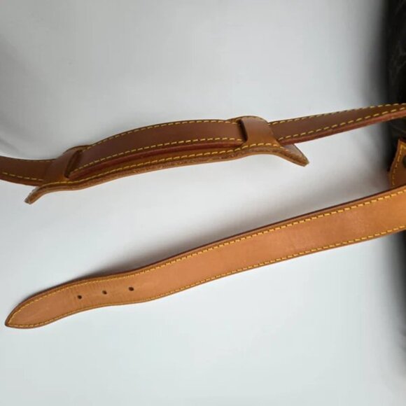 Louis Vuitton LV Monogram Saumur 35 - VINTAGE - COA included! - Picture 9 of 16